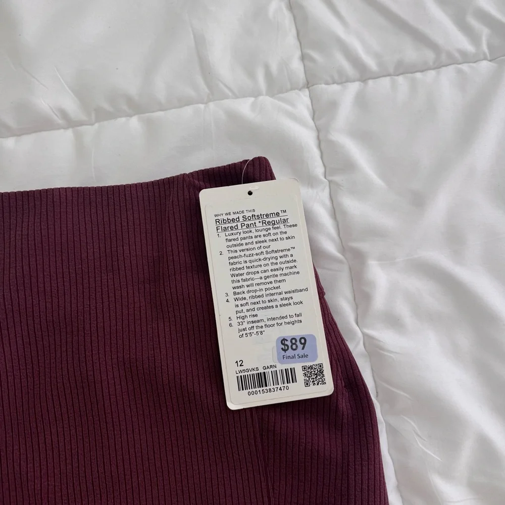 NWT Lululemon Softstreme Ribbed Flare Pant Garnet Size 12 - Picture 2 of 3